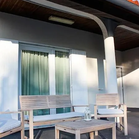 Okira Beach House Aguda  Exterior photo